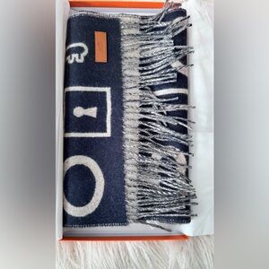 HERMES  Cashmere  Casaque Porte-Clefs Muffler Marine / Beige Chiné. Never worn